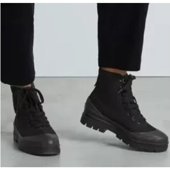Everlane Women's The Pull-On Chelsea Rain Boots Waterproof Black Size 9 NWOT - Picture 1 of 13
